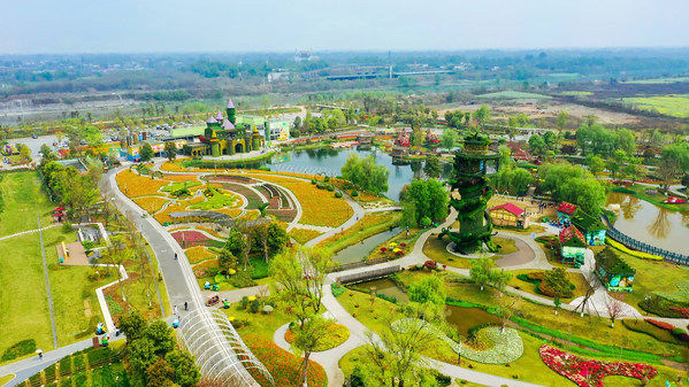 陆游带你游崇州#锦绣安仁奇境花园是由成都安仁华侨城文化旅游开发