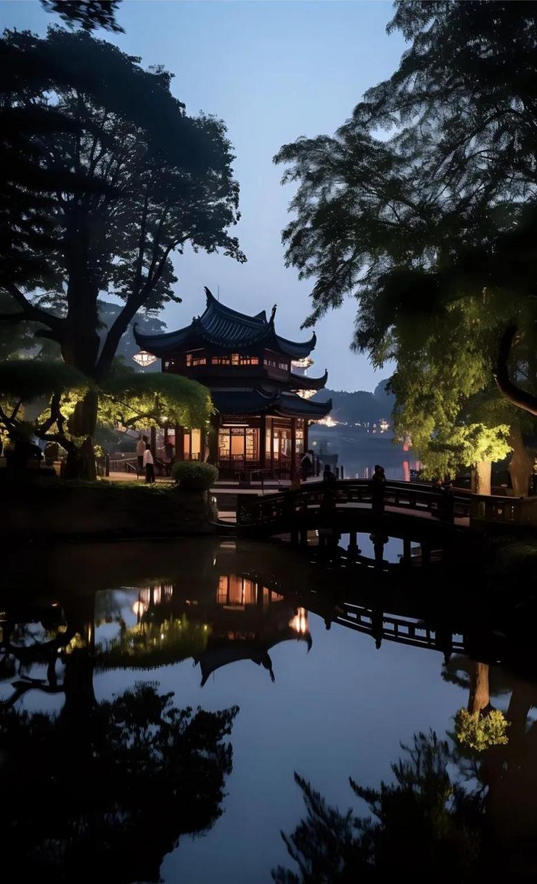 江南夜景, 如诗如画, 让人陶醉其中, 仿佛时光瞬间为你停留, 让人流连