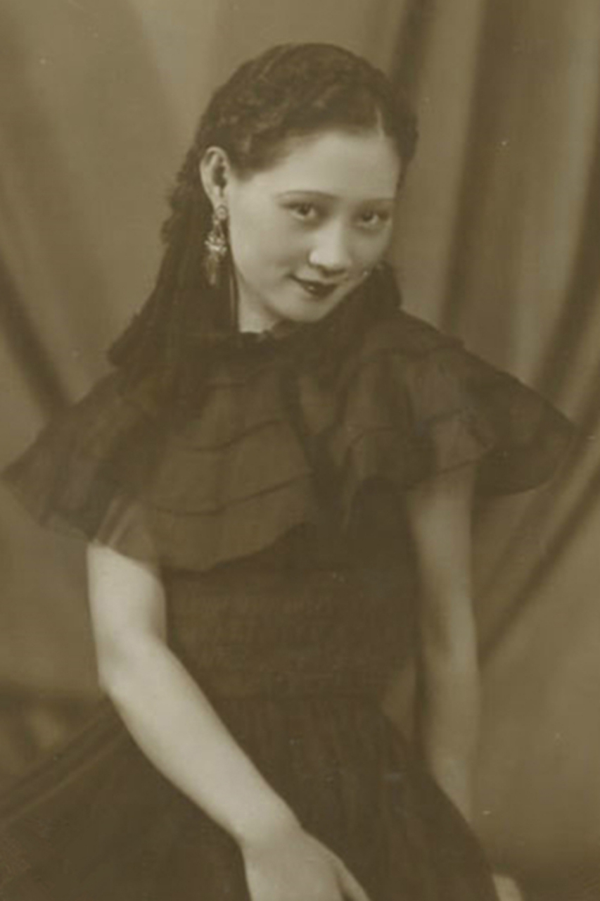 民国美女间谍徐来冒着生命危险打入日军内部,成为许多人眼中的叛徒