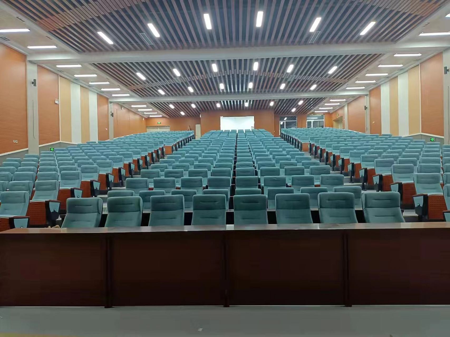 会议室椅子#  #礼堂椅厂家# 沈阳隆鑫文仪家具有限公司