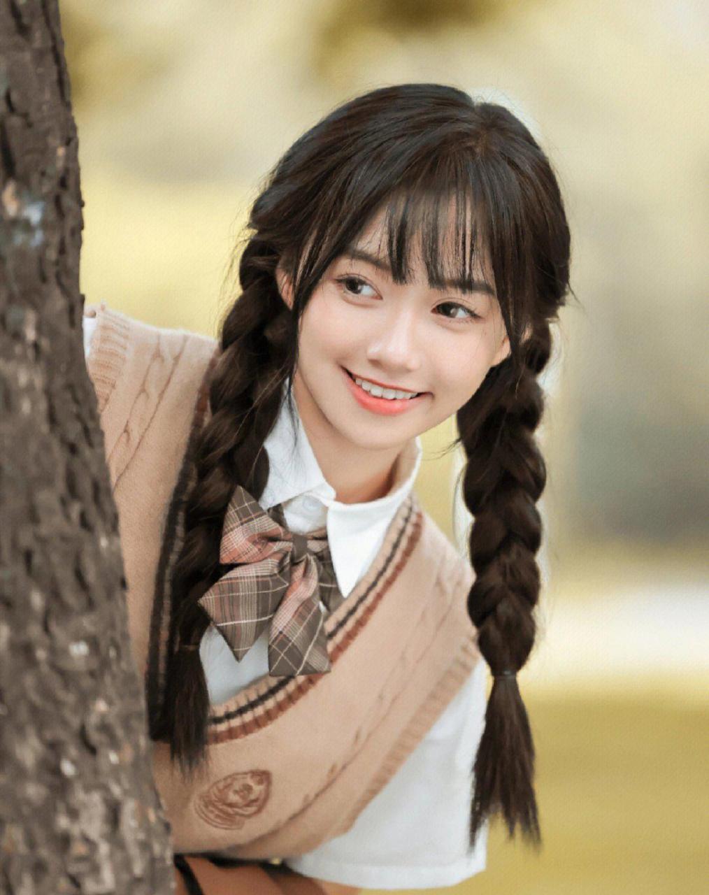 清纯校花美女,日常穿搭