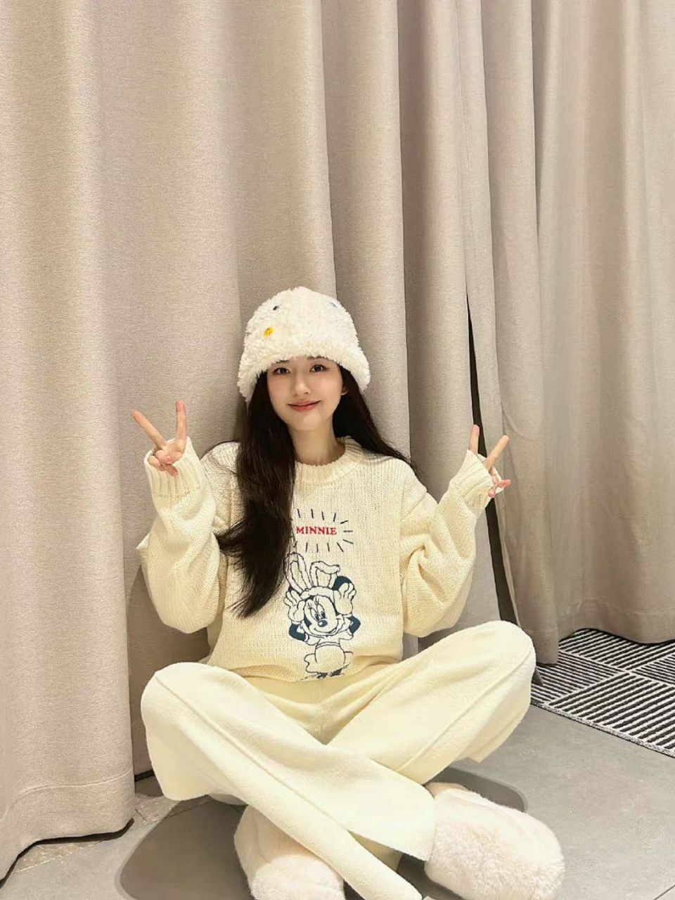 当生肖兔遇上迪士尼女明星米妮 新年序曲己经奏响,是时候开启兔年畅想