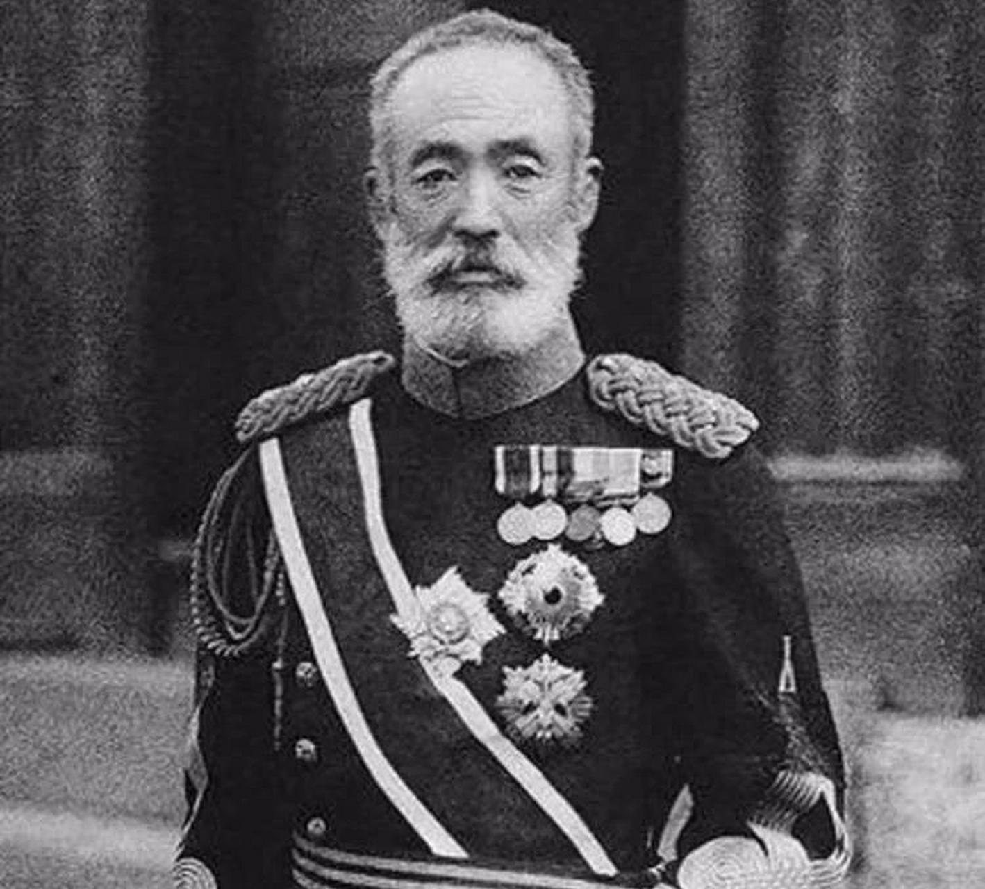 被吹成军神的日本将领乃木希典,日俄战争愚蠢的指挥连两个儿子都葬送