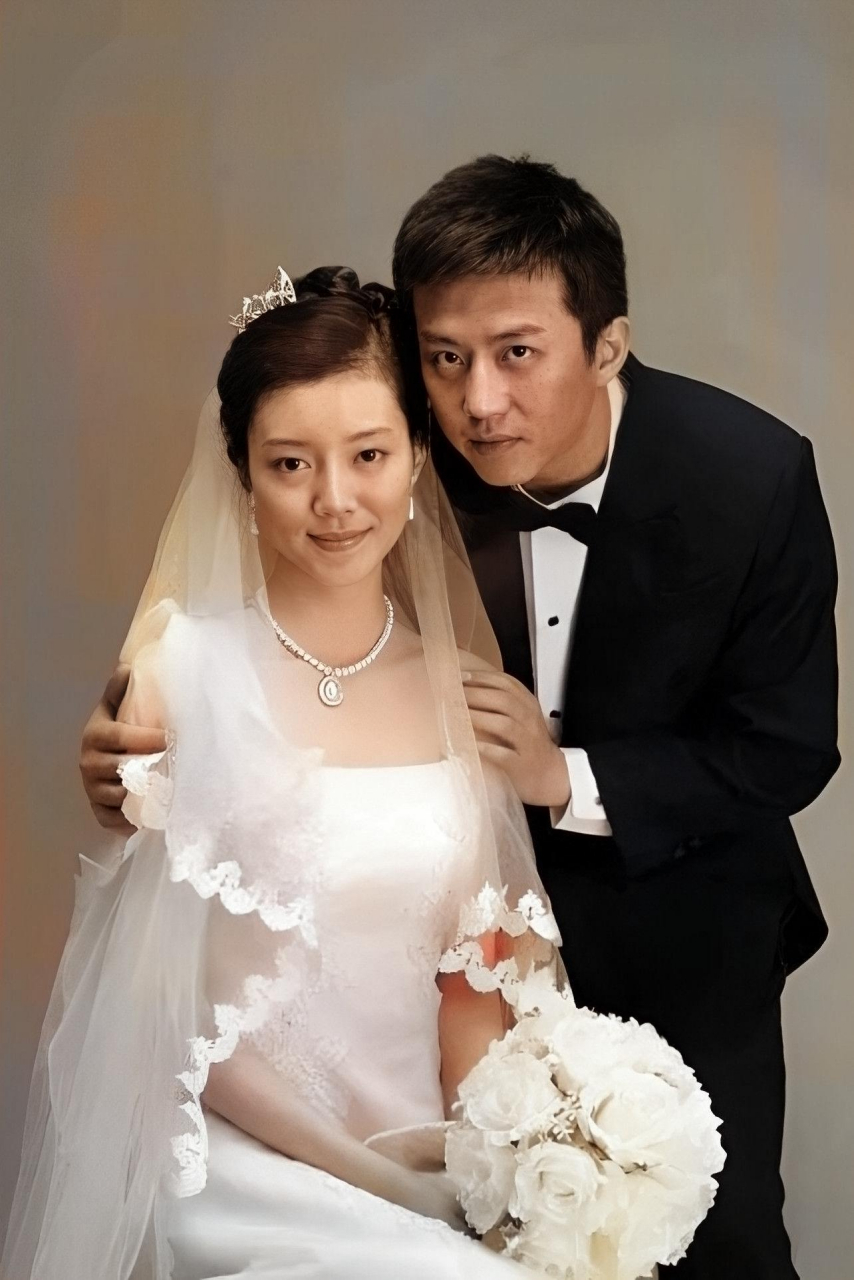 邓超和车晓曾经合作演出一对情侣时,两人配合默契,后来传出两人互相