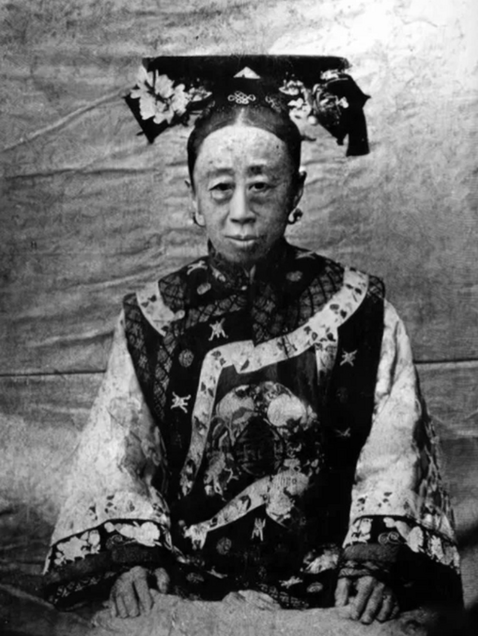 荣寿固伦公主,清朝的最后一位公主[抠鼻]