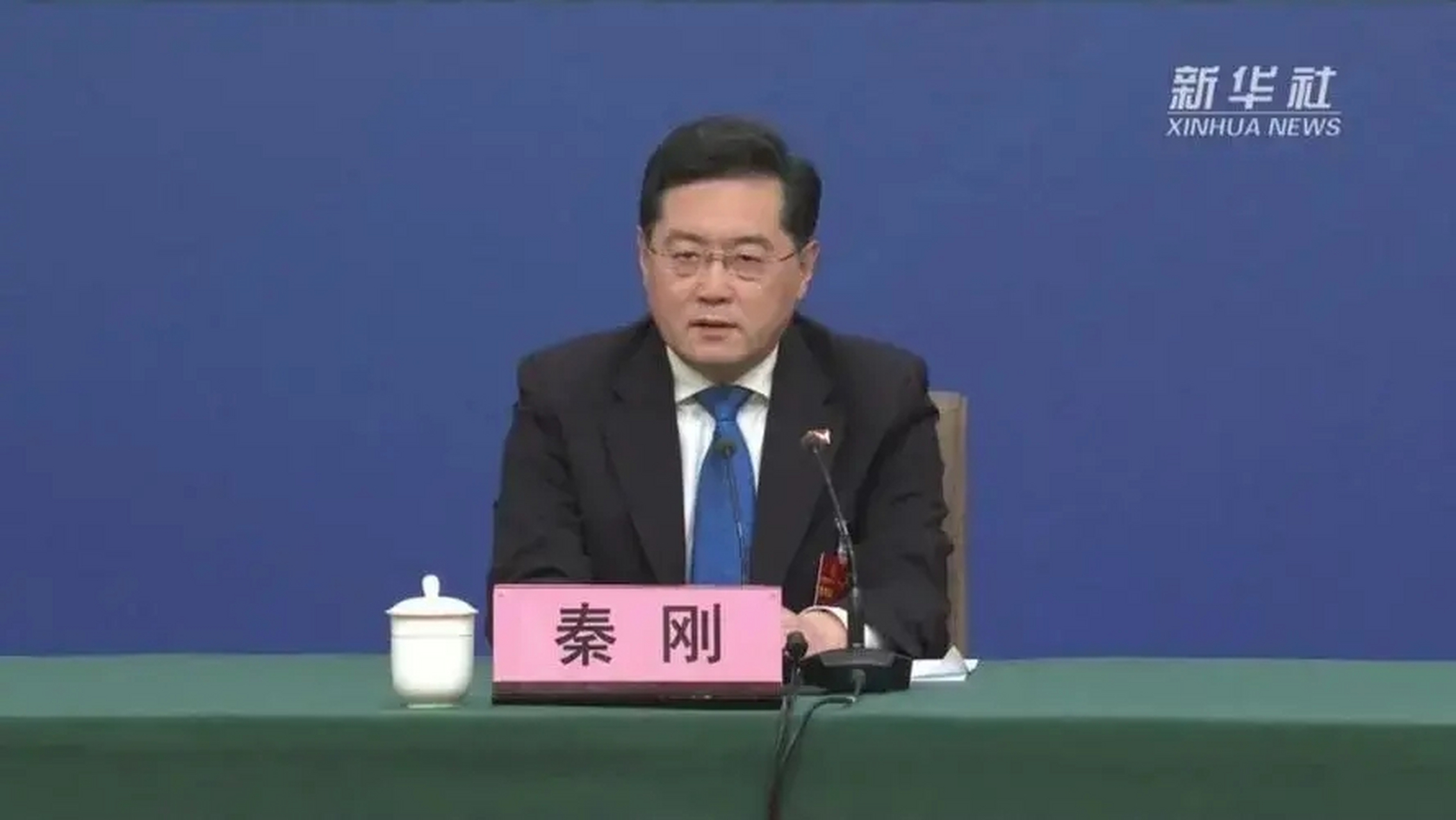 国务委员兼外交部长秦刚做出回应:中国土地收回来就绝不会再失去.