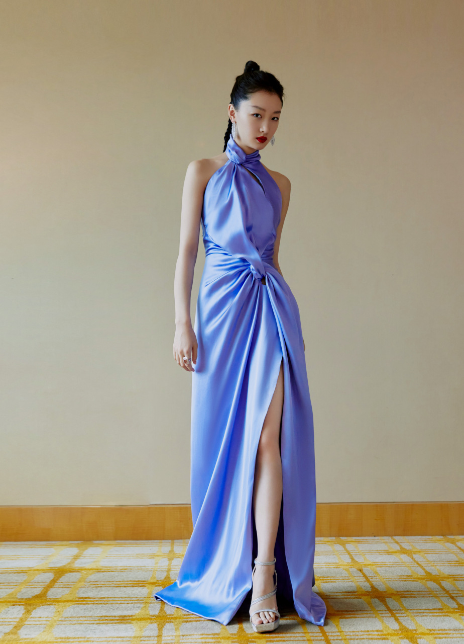 周冬雨  美腿玉足合集[大哈]