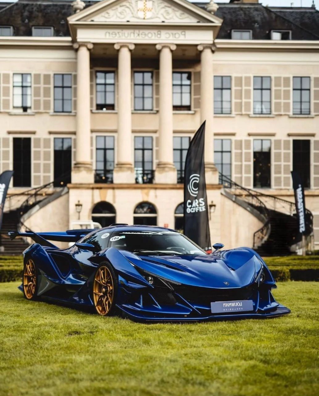 阿波罗ie,这辆全球仅限量10台的超级跑车,又一次刷新了我们对速度与