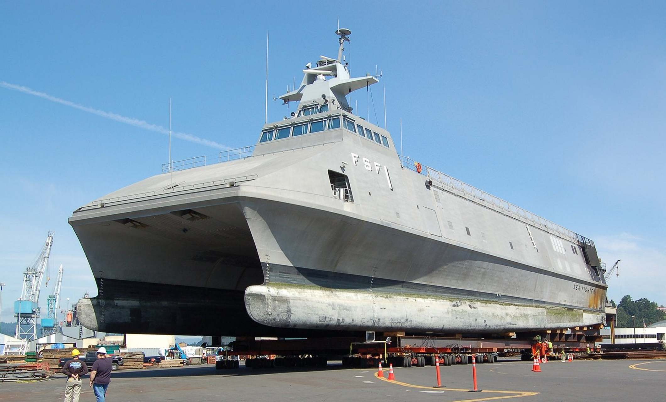 由美国海军研究办公室开发的sea fighter"海上斗士"(fsf-1) 船体采用