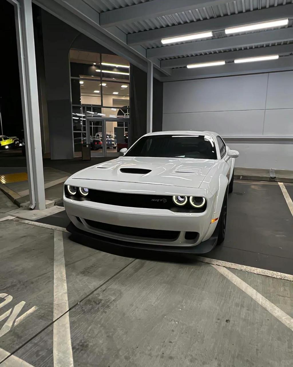 我勒个豆好帅啊 道奇地狱猫 道奇srt地狱猫 #肌肉车