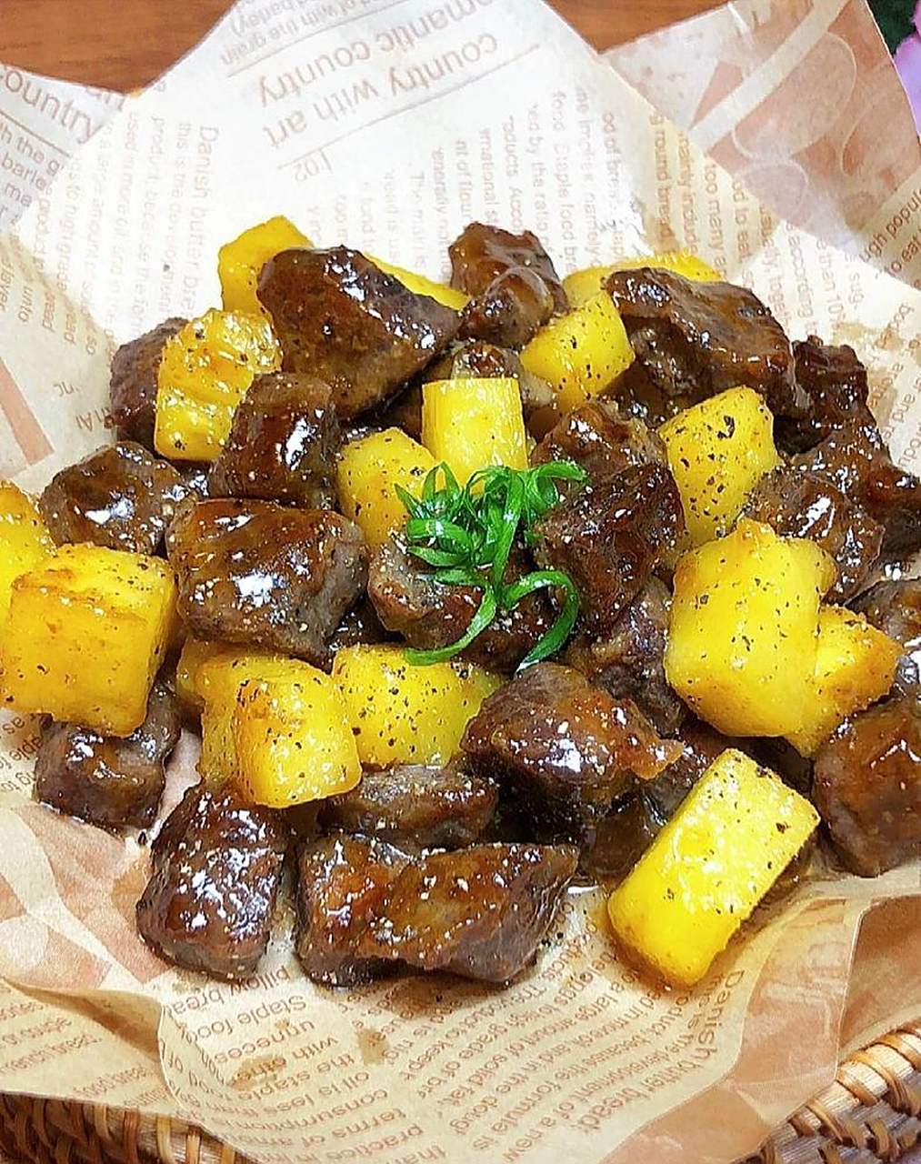 菠萝炒牛肉粒  #奇趣美食嘉年华