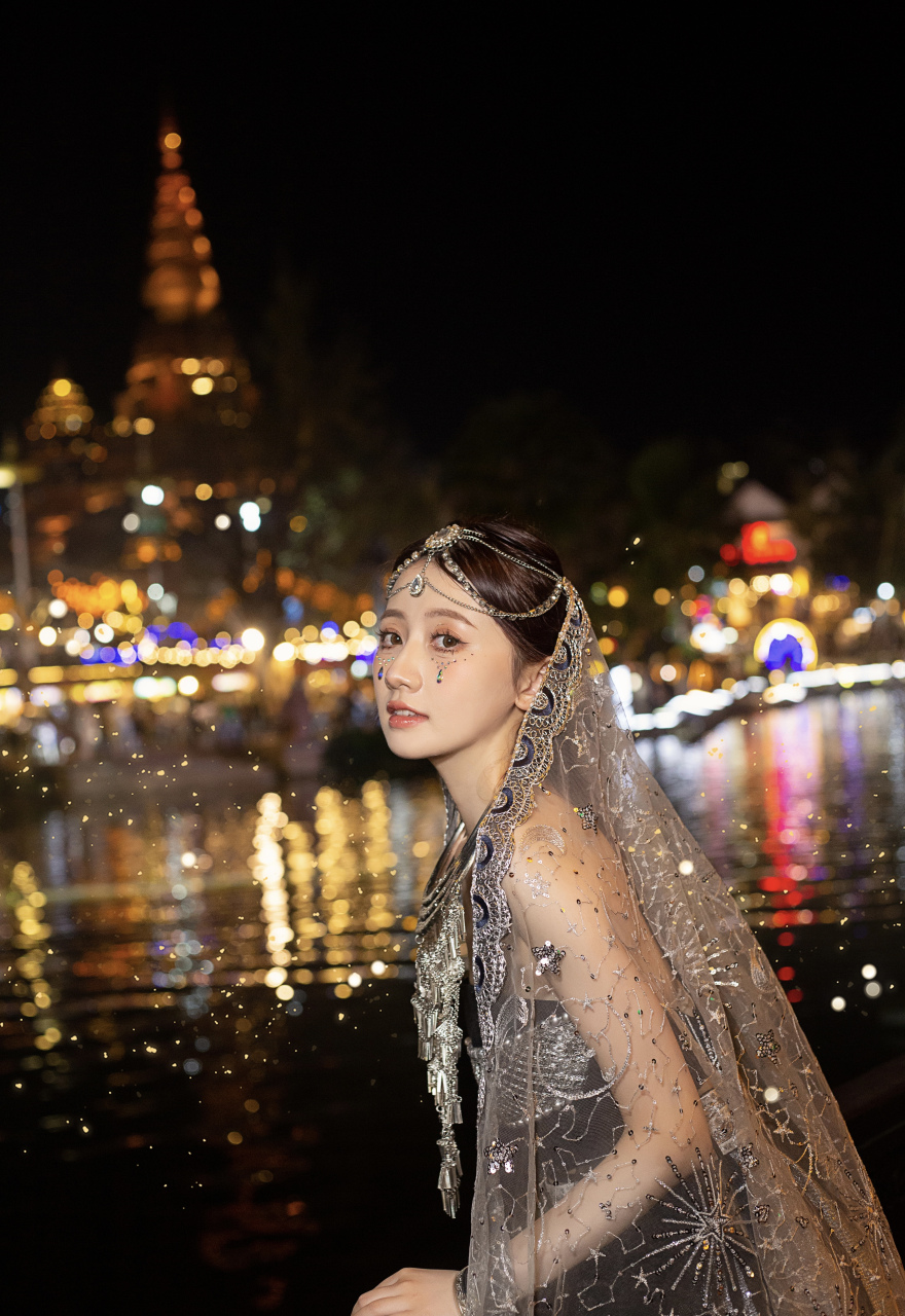 闪闪发光的女孩 女神 吉尼gini