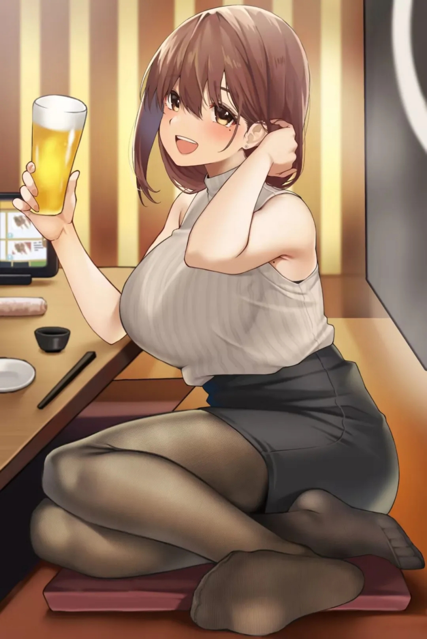 黑丝美女坐在吧台前喝酒#二次元美图