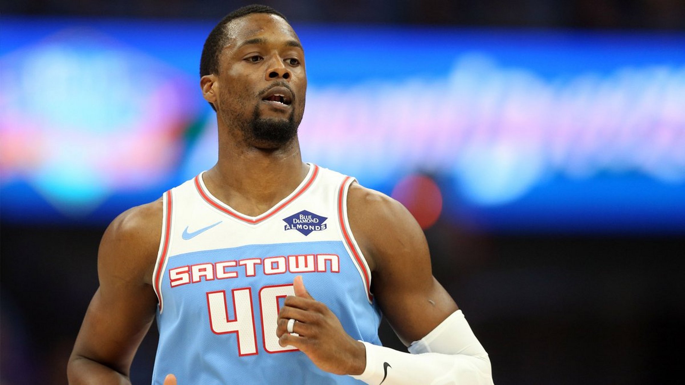 21:哈里森·巴恩斯  harrison barnes,大前锋,31岁,国王  巴恩斯已不