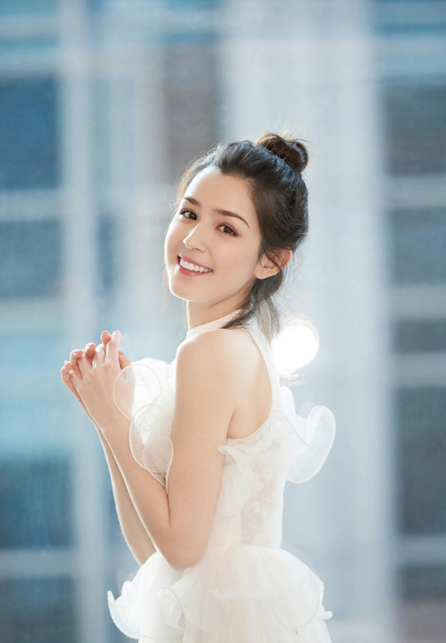 明星哈妮克孜太美了,高颜值气质型美女,长得真漂亮