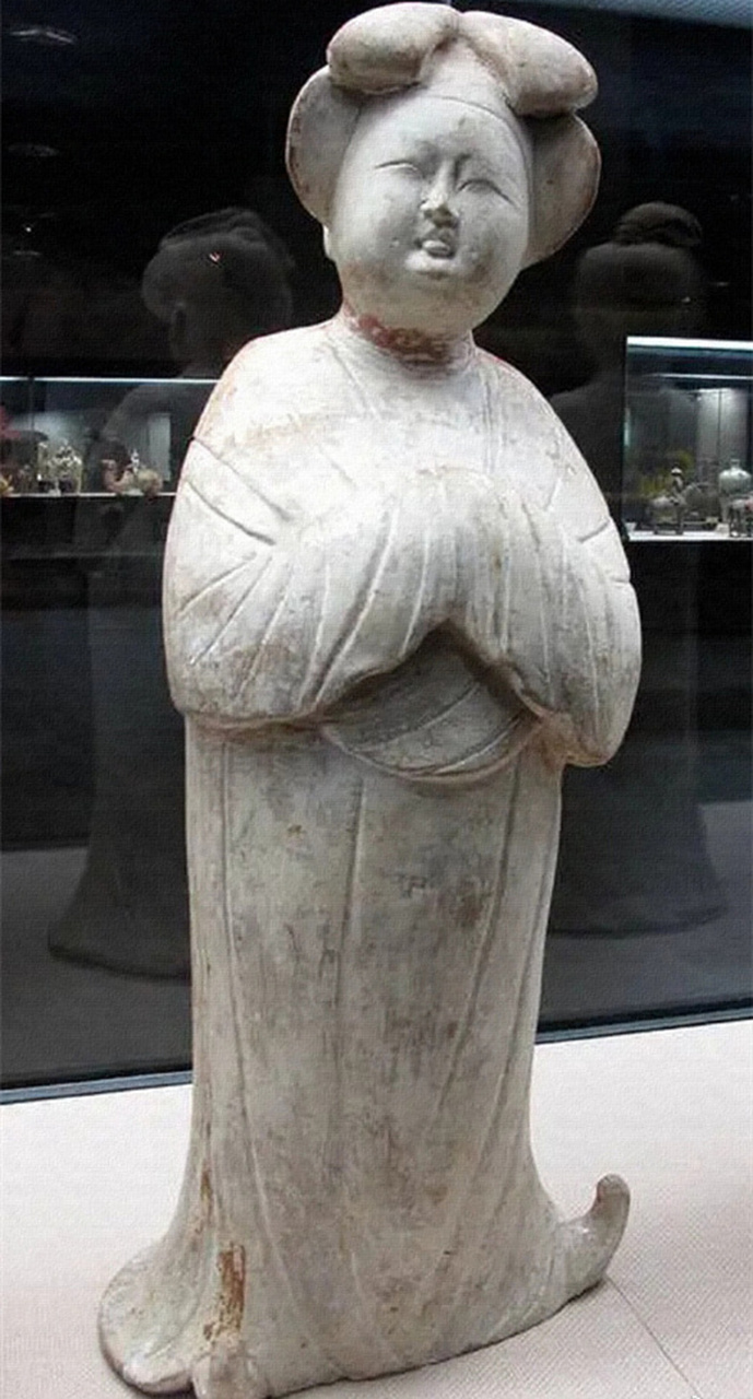 唐彩绘仕女俑,一群来自唐朝的"小姐姐"们,第五位小姐姐还是"女扮男装"