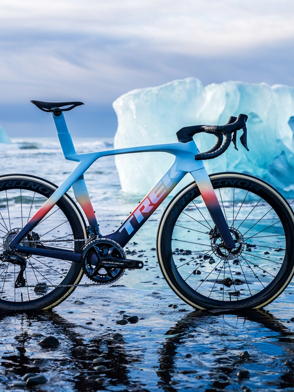 水晶极光 致敬冬日  trek 自行车品牌在其 project one 定制自行车