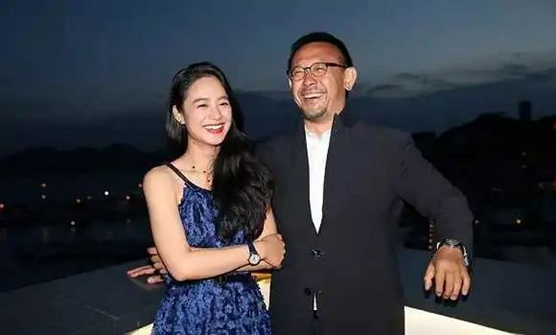之后,在姜文的推荐之下,周韵到了《理发师》剧组,没想到彼时的姜文