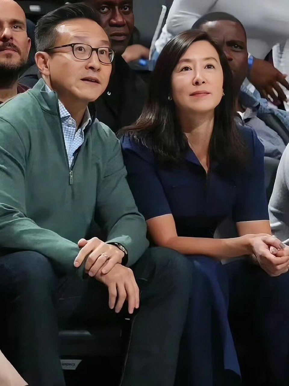 好面欣赏  吴明华(clara minghua wu)是阿里巴巴新任总裁蔡崇信的妻子