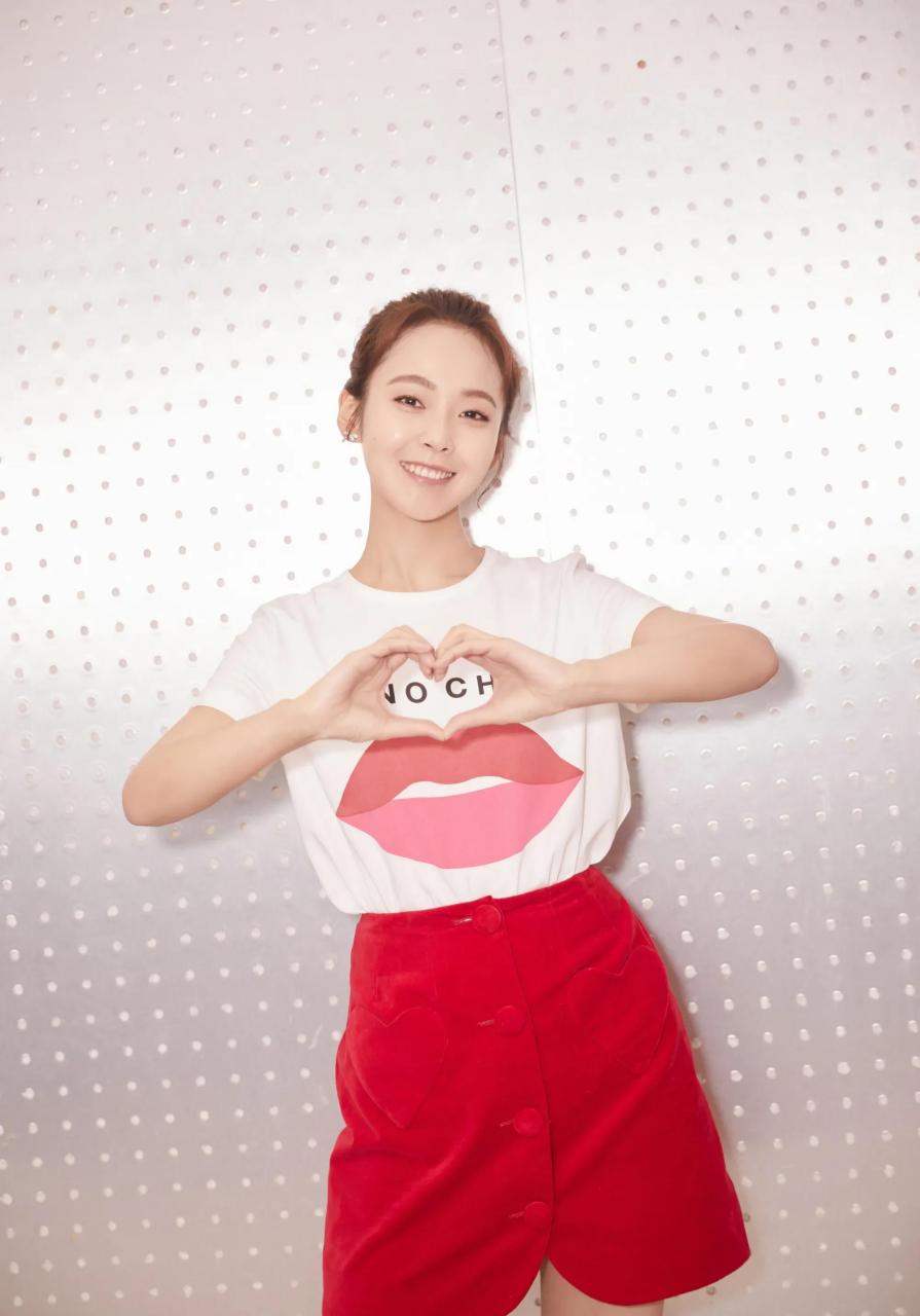 明星图片张佳宁