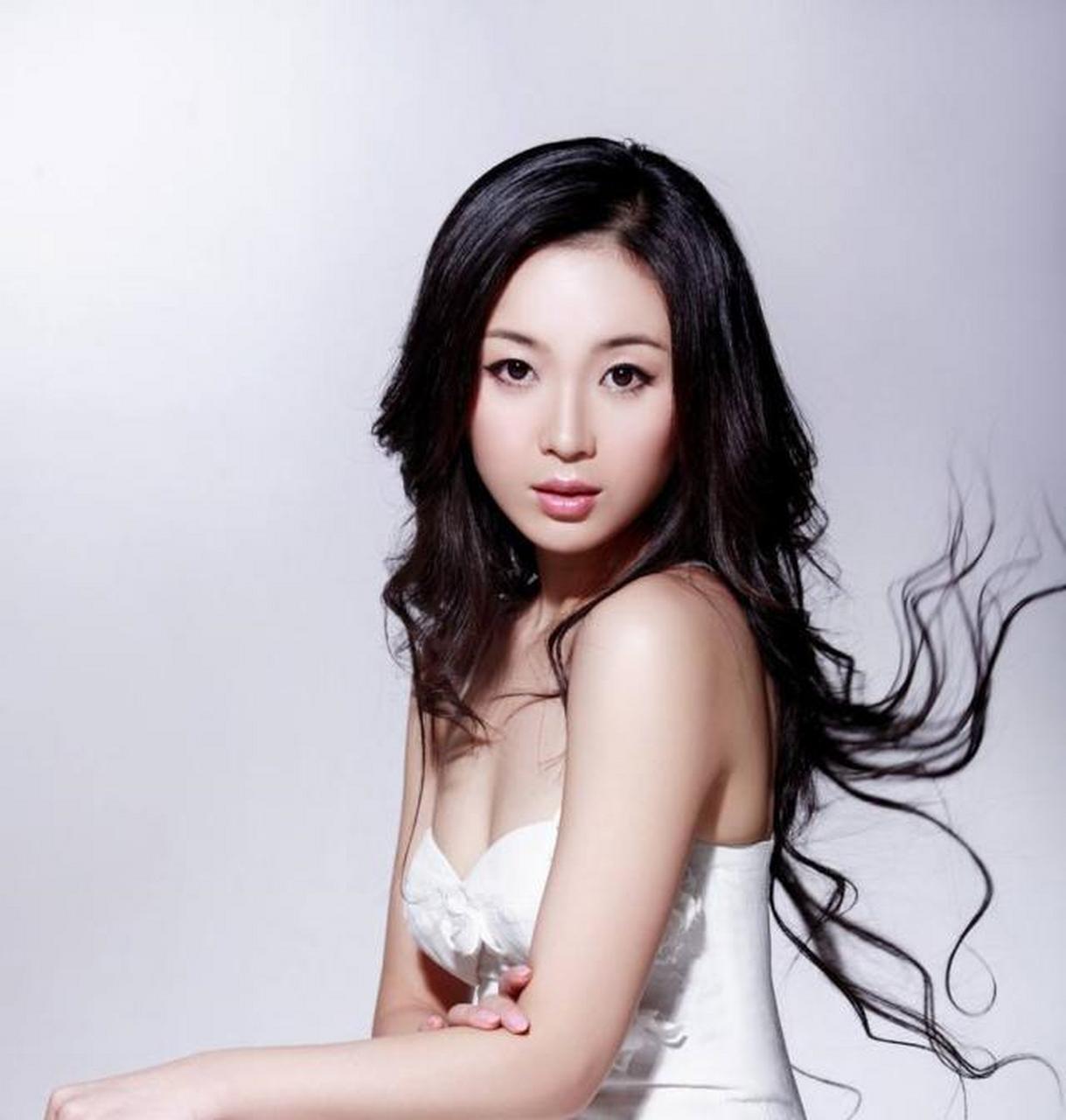 明星章雯淇,娱乐圈影视演员,被誉为新一代"美丽俏佳人"[鄙视]