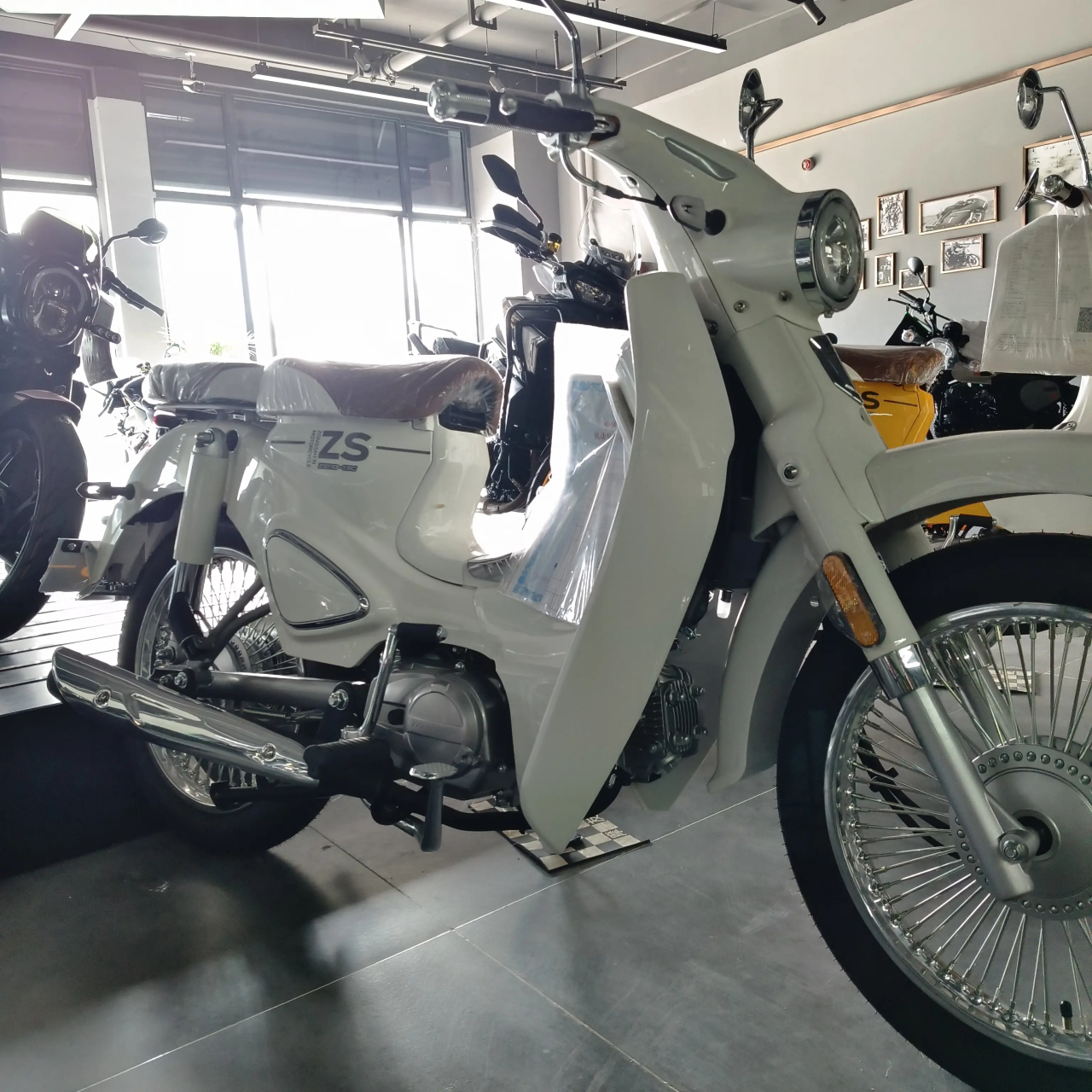 复古弯梁  宗申雅米最好骑的复古弯梁,自动离合可上牌