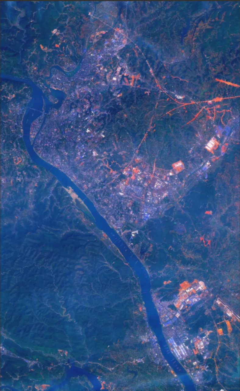湖北宜昌城区最新卫星地图,很明显看出宜昌至兴山和宜昌北站的位置