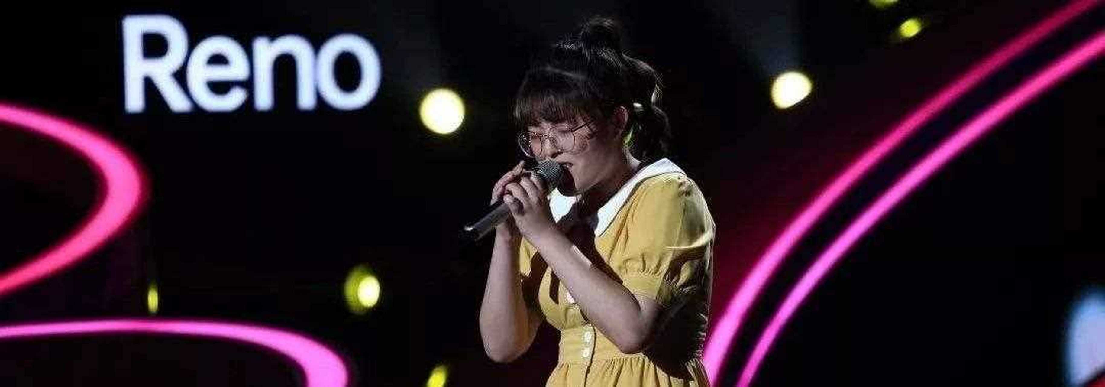 《中国好声音》第八季总冠军是李荣浩战队的邢晗铭,自此以后,李荣浩