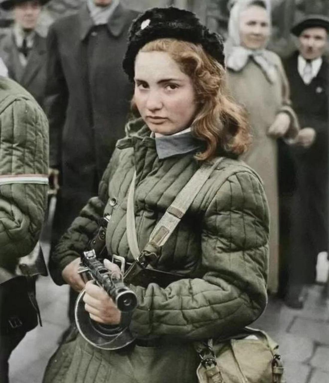 苏联女兵德国图片