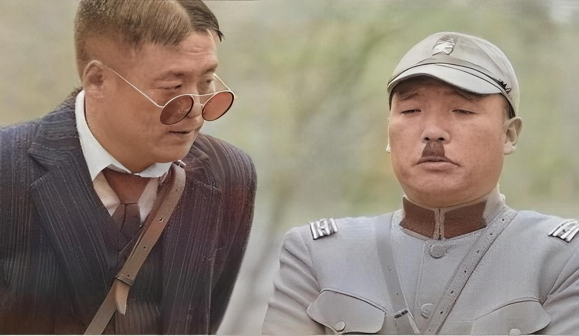 "  日本人恶狠狠地看着翻译官