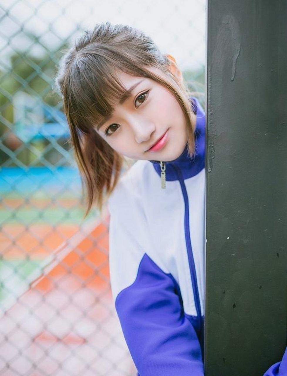 清纯校服学妹校园甜美俏皮写真