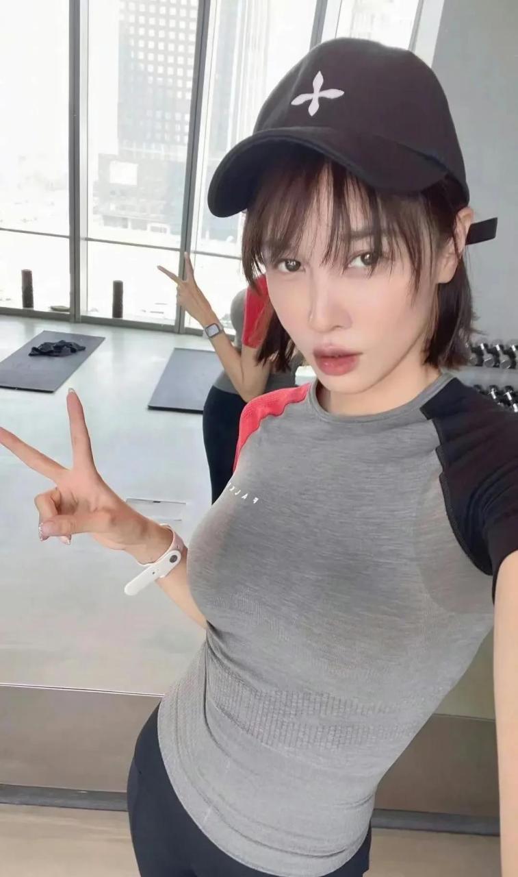 领动计划# 张蓝心身材颜值都很好 而且还是国家跆拳道运动员 成龙