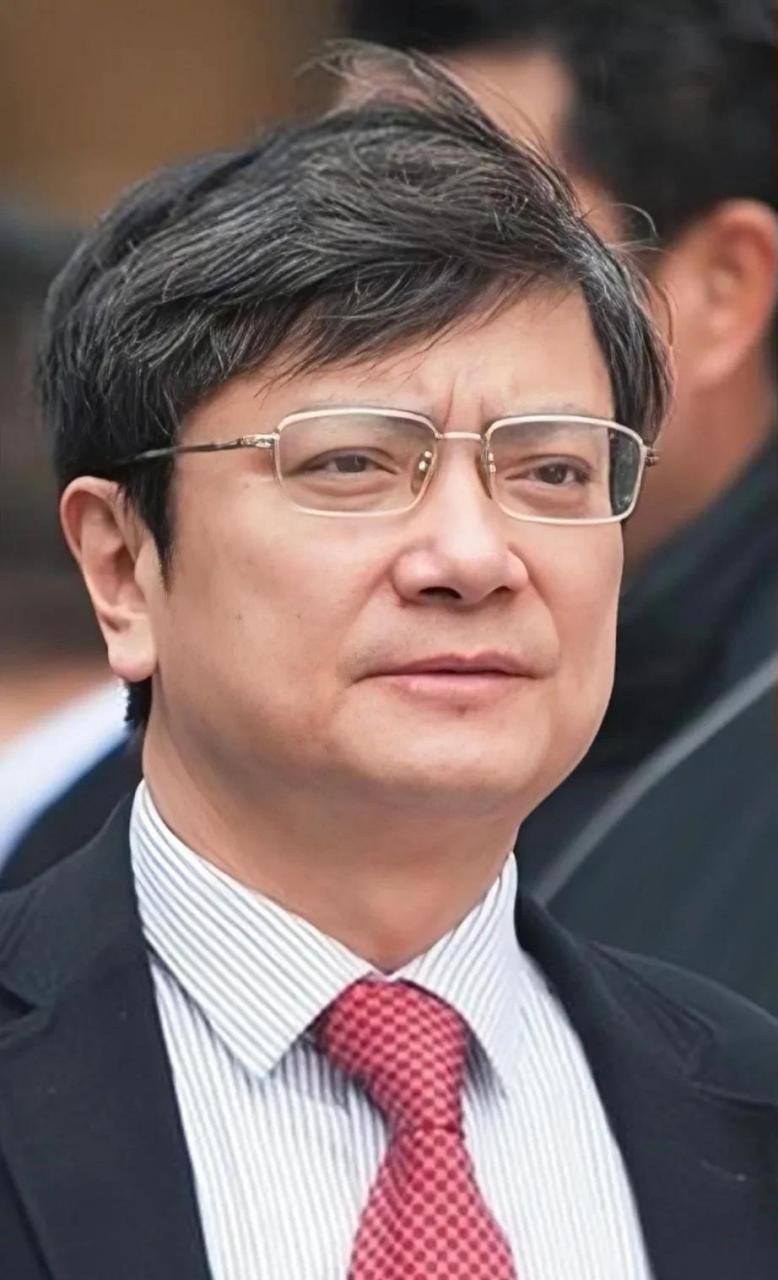 郑强在浙大演讲,说:有人问我,你一个做学问的教授,拿着2300万的科研