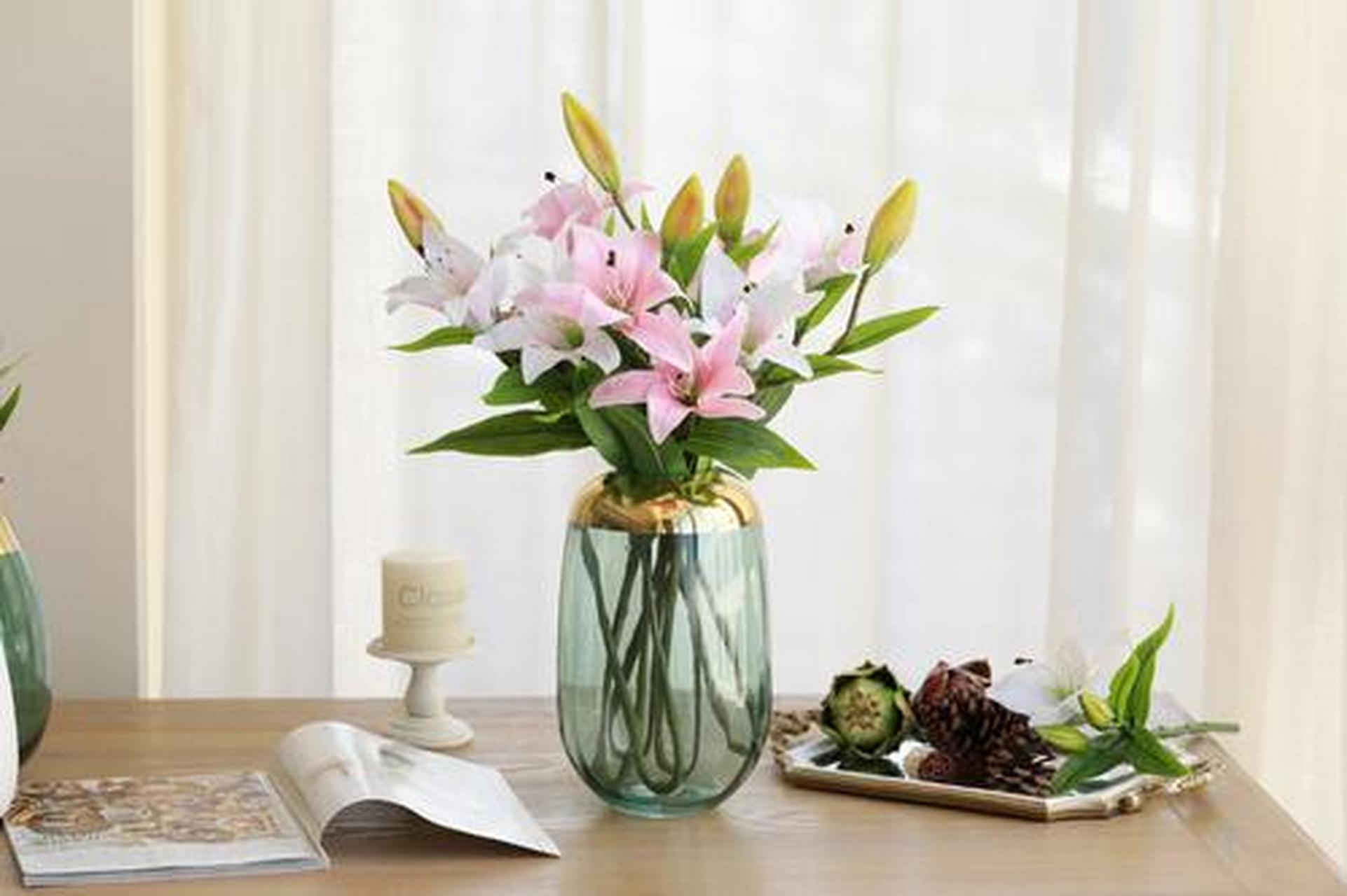 对于百合与款冬花的搭配,其实是一个经典药对,你了解吗 它们俩和在一