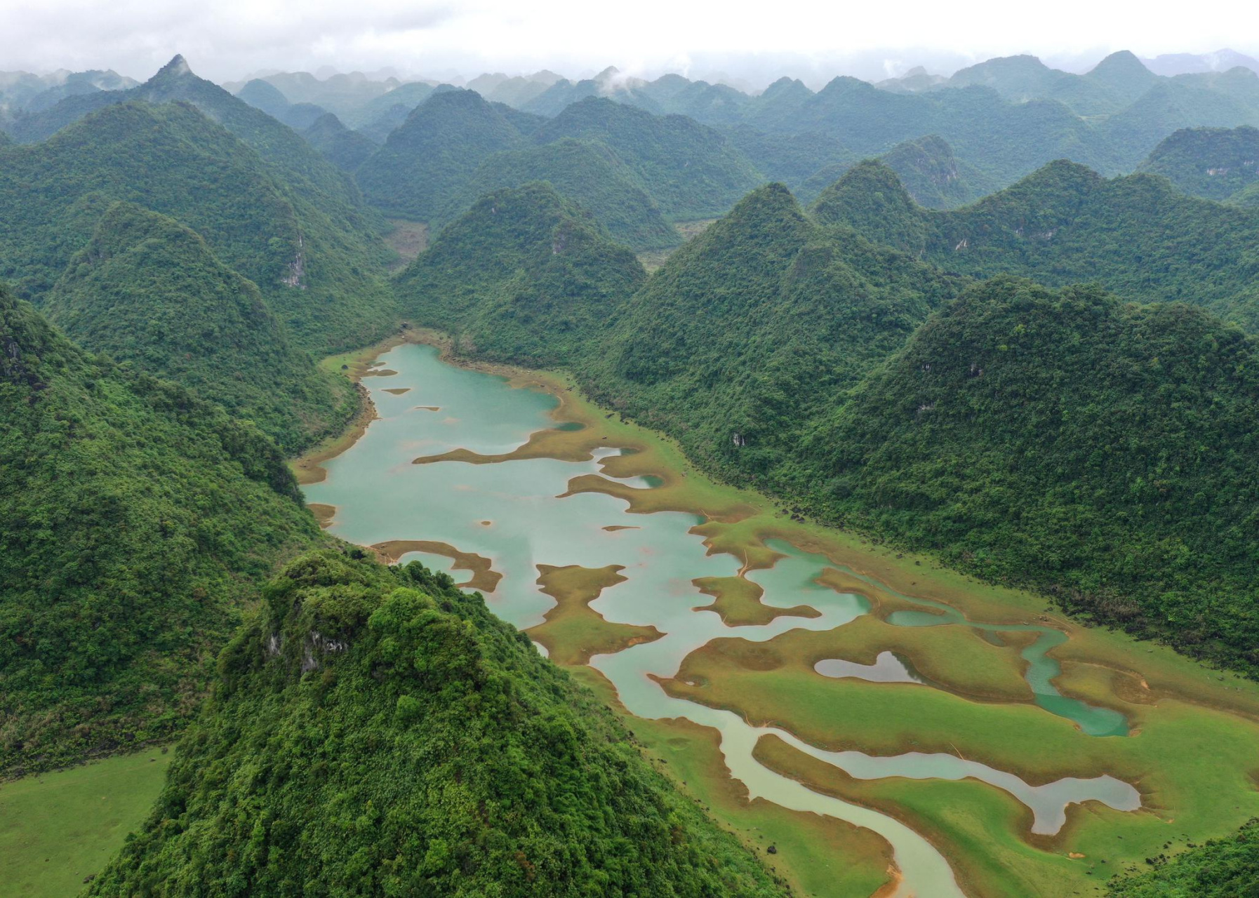 旅拍地推荐——隆安更望湖 更望湖被称为南宁的"香格里拉",它的源头