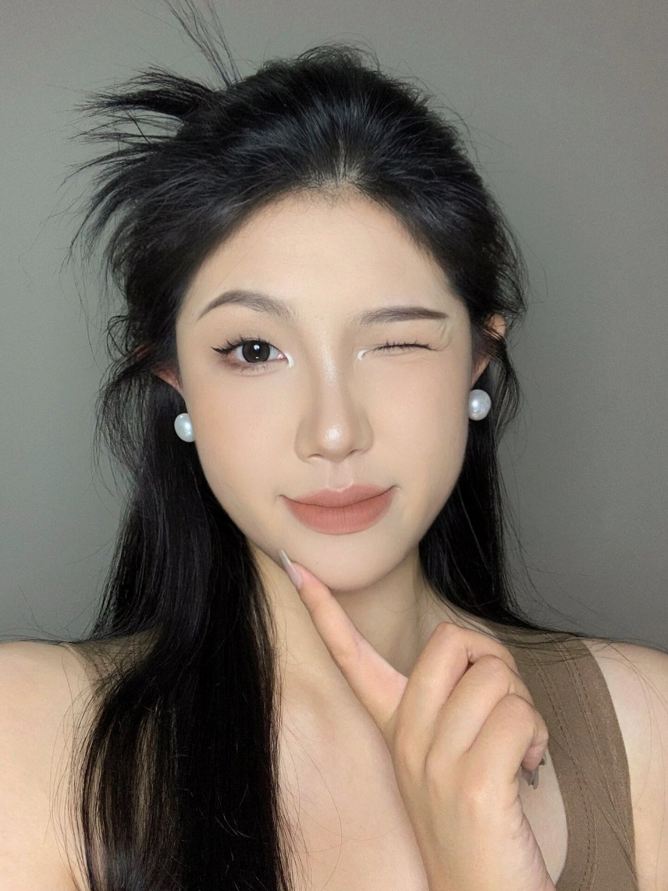 单眼皮低饱和哑光裸杏妆 淡妆独有的高级 夏天就是要清清爽爽干干净净