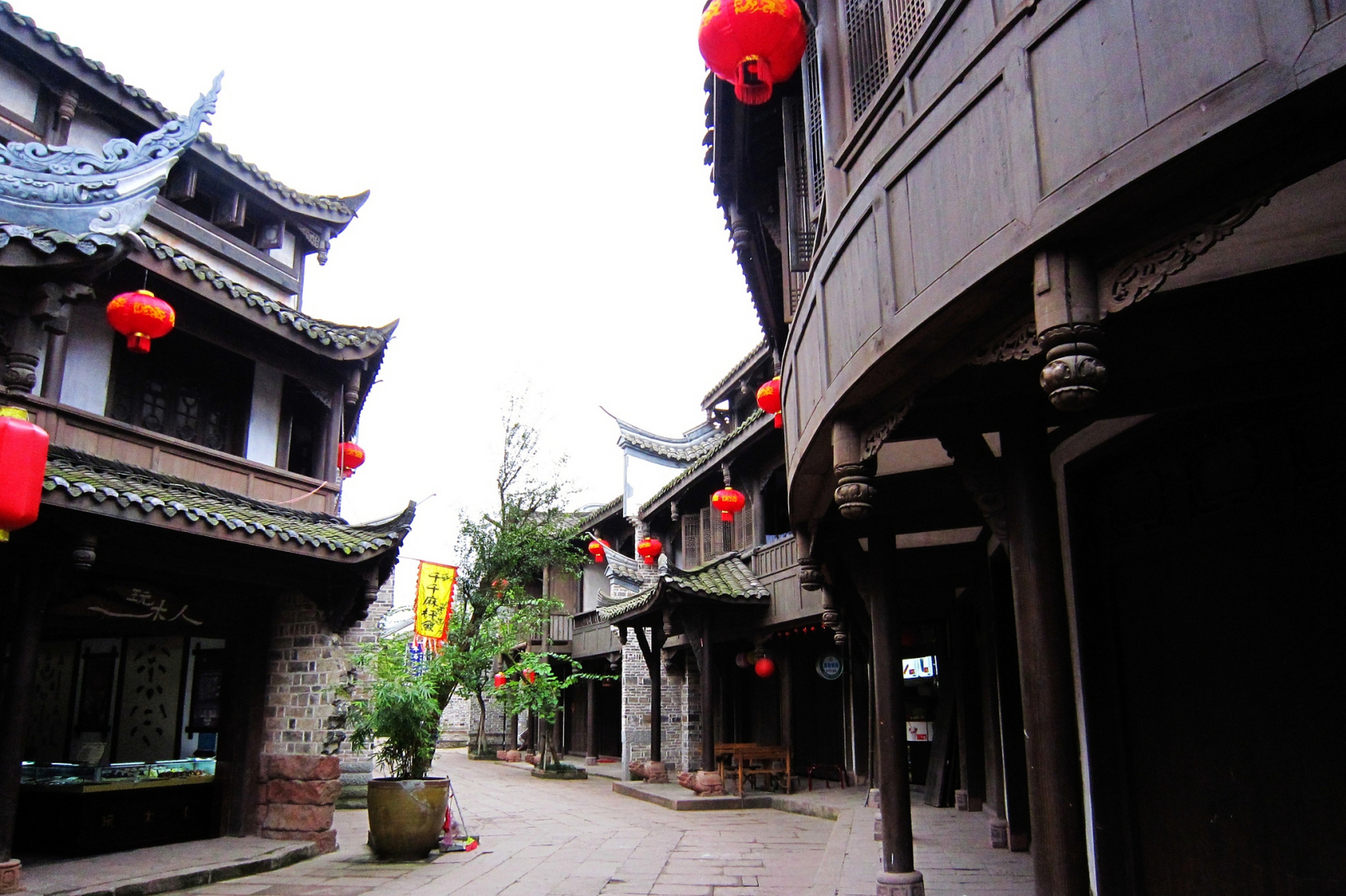 成都西来古镇,千年古榕树下的人文风光  成都西来古镇,一个有着1700多