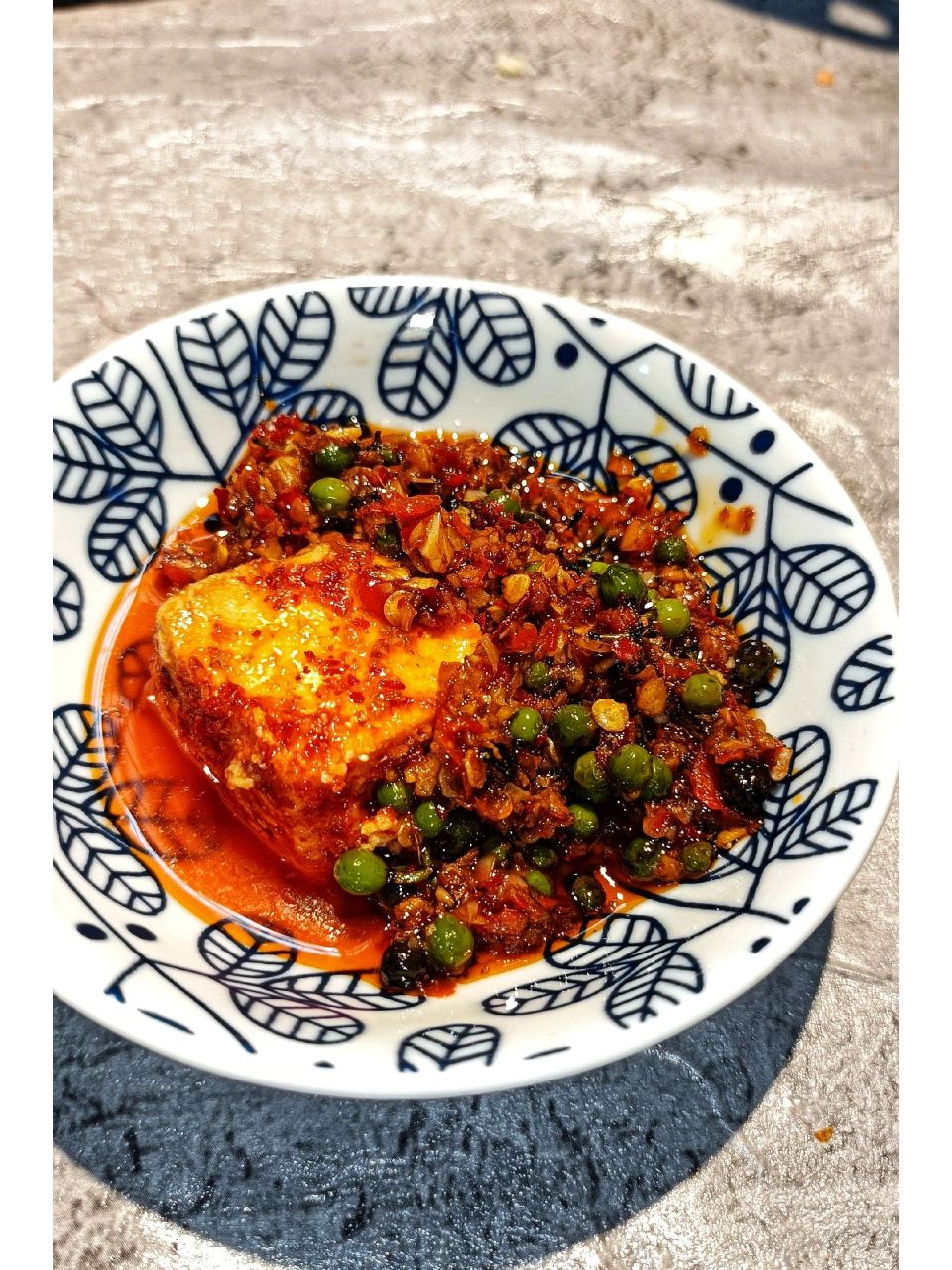 新鲜山胡椒洗干净,通风处晾干表面水分(可以借助风扇) 主要食材