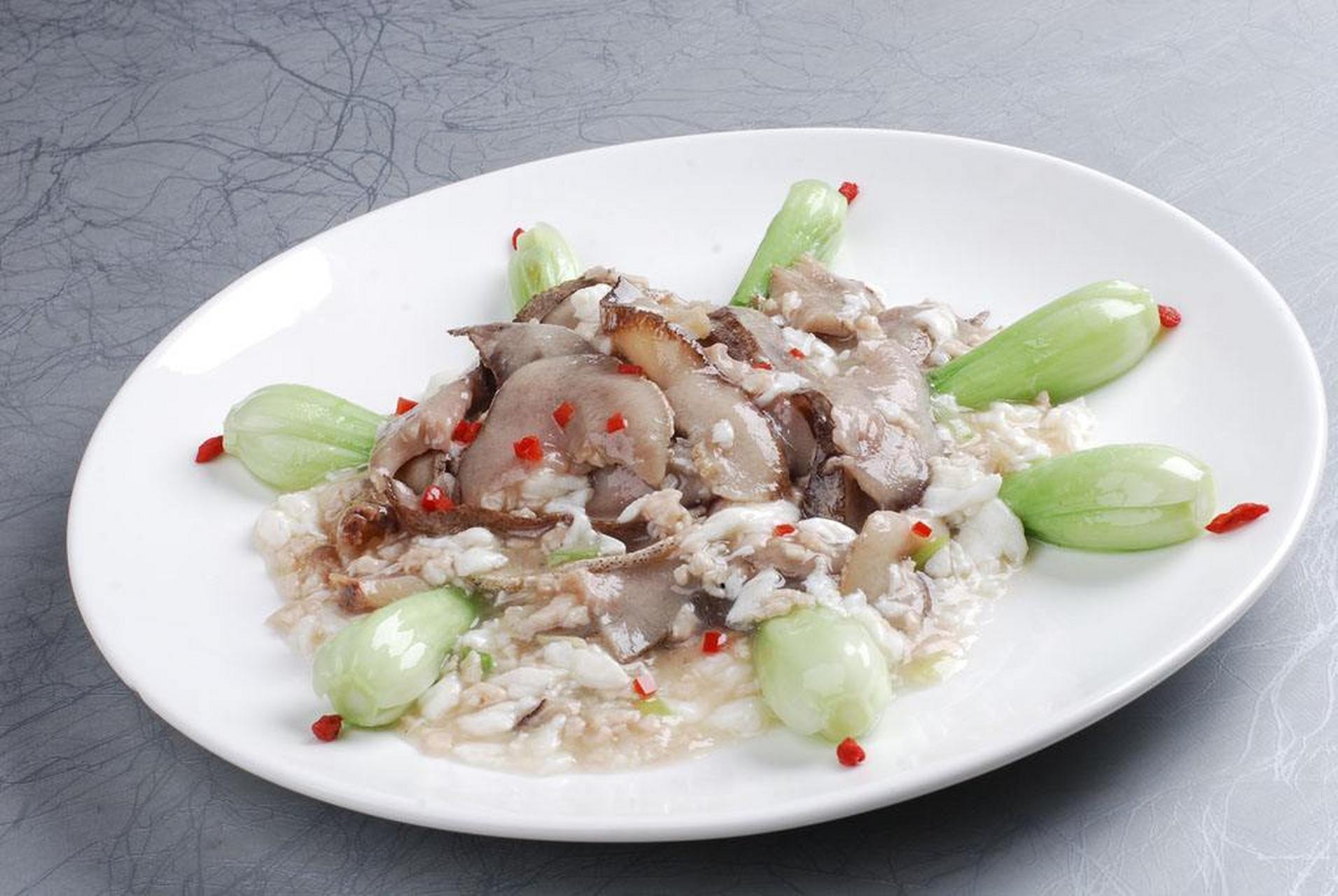 探秦商,品陕味# #城市情报员# 鸡米海参:这道菜是陕西厨子用心厨师而