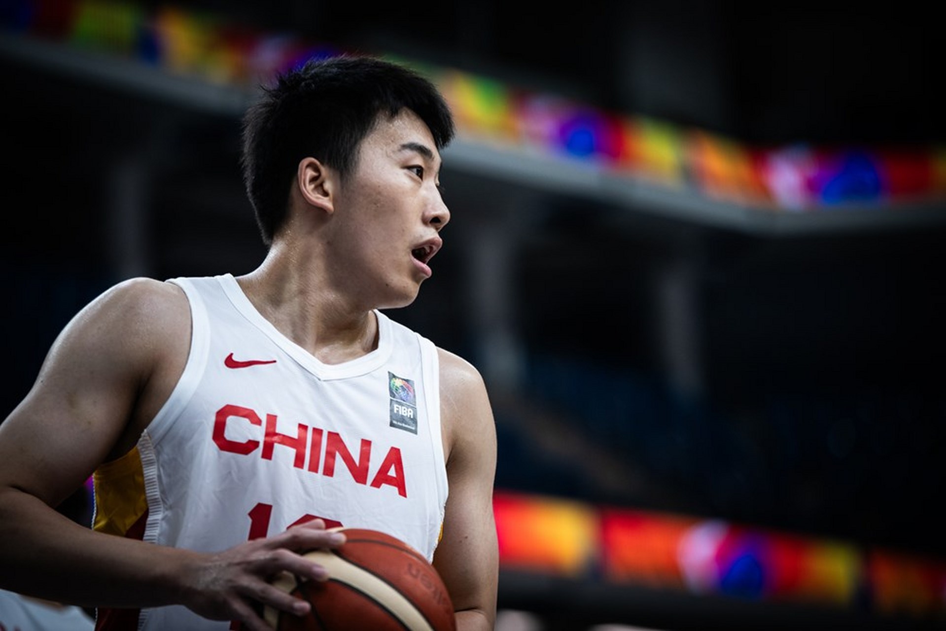 国青男篮面对加拿大队,还是拿出了拼劲的,只可惜,技不如人,人不如人