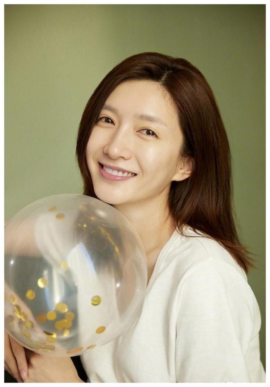 江疏影优雅恬静生活照合集