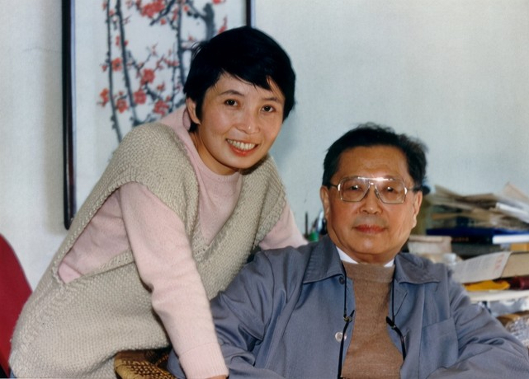 1937年,剧作家曹禺娶到苦追六年的"清华校花"郑秀,可是婚后2年,曹禺就