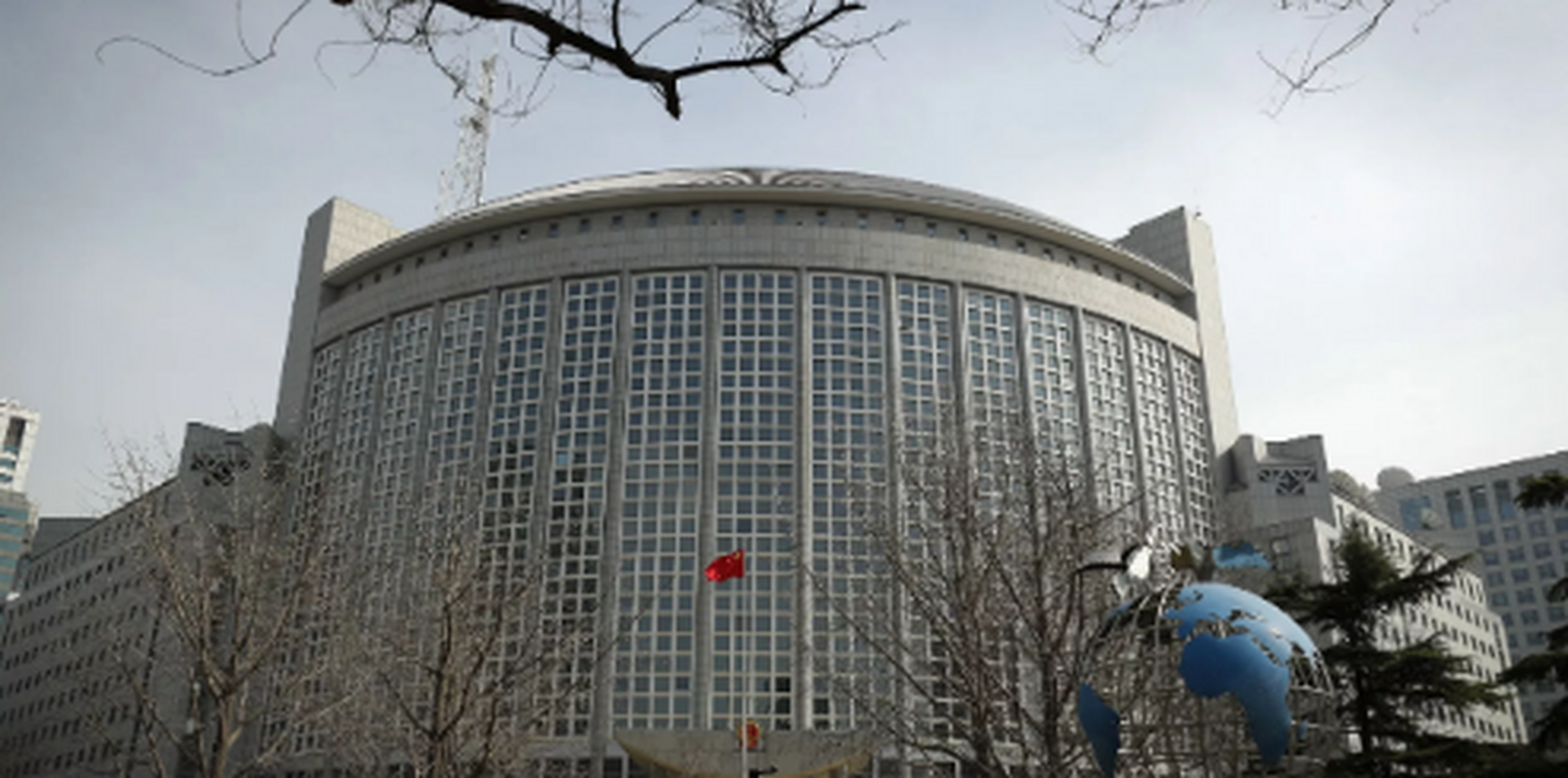 外交部回应韩国外长涉台言论#  世界讲道理越来越没有用,每个人都用
