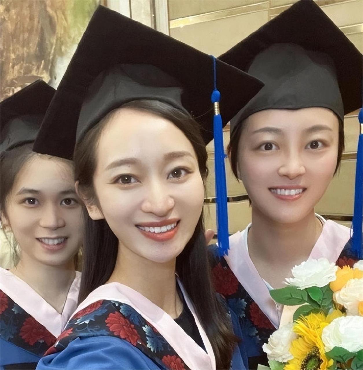 王治郅的第二任妻子,是位90后美女主持人 北大硕士周蕾,比自己小13岁