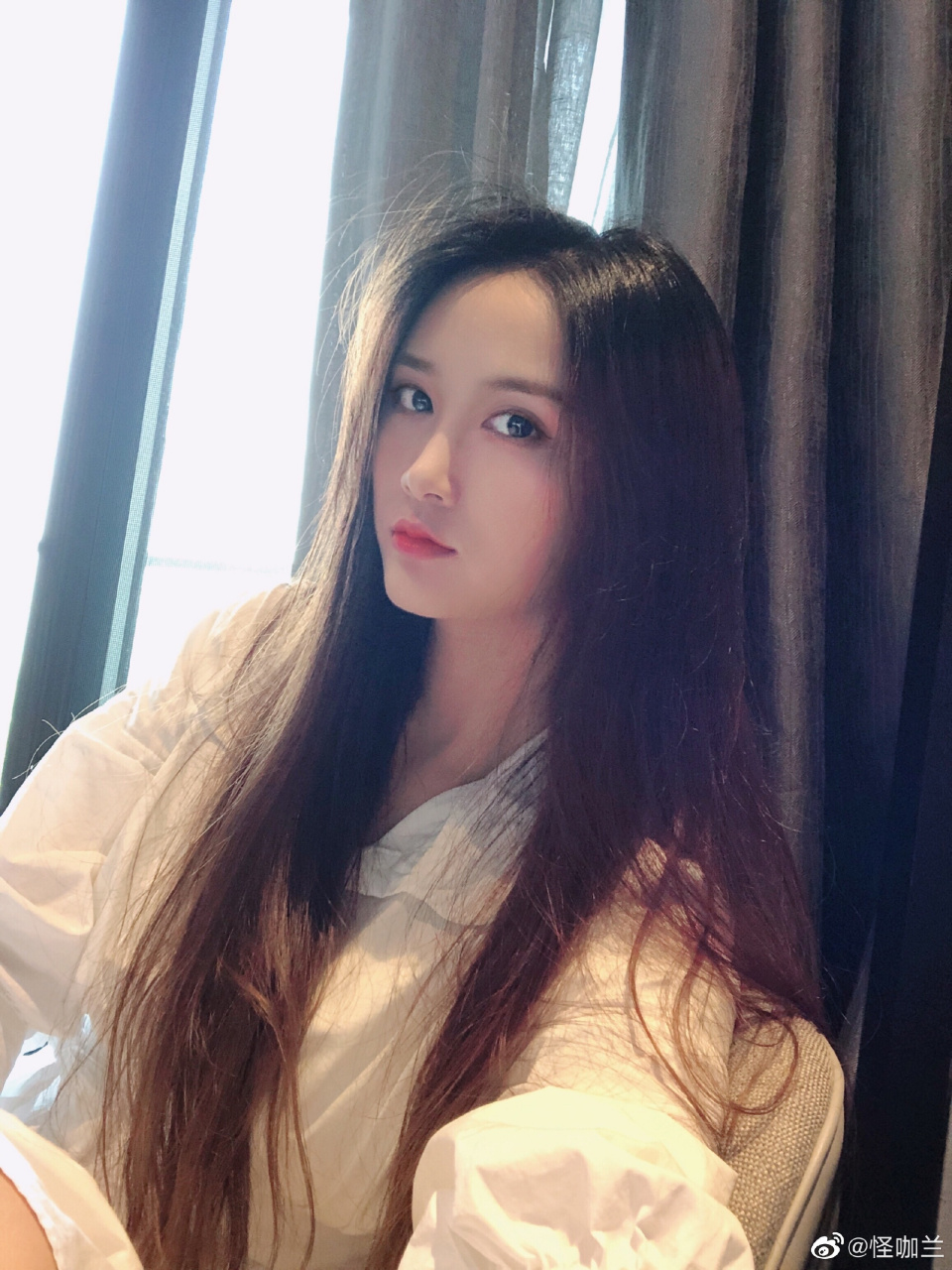 qghappy飞牛女朋友lanlan自拍照以及饭量"曝光",不少网友纷纷表示想要