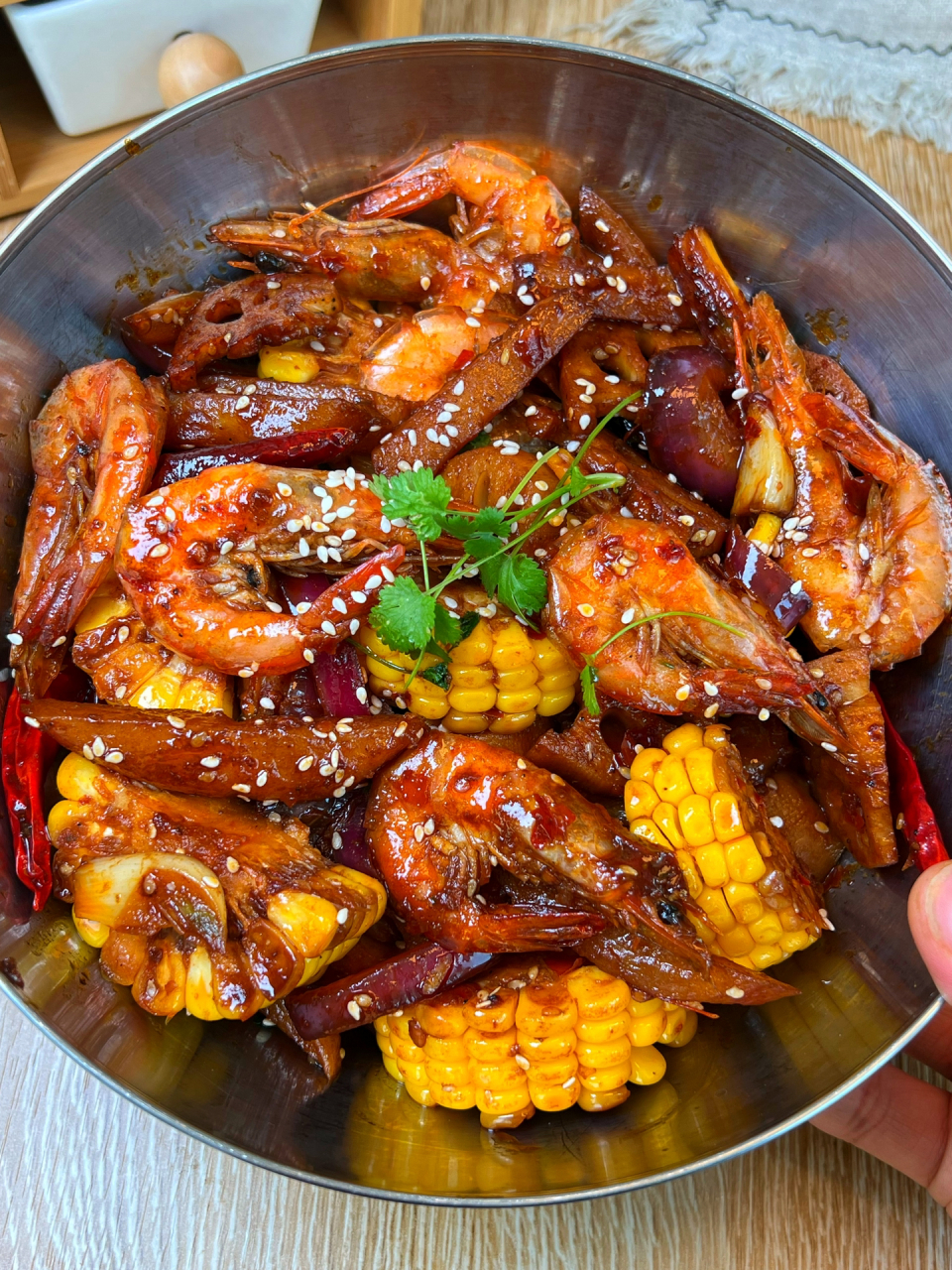 馋啦好久的麻辣干锅虾终于倍我学会了啦! ?