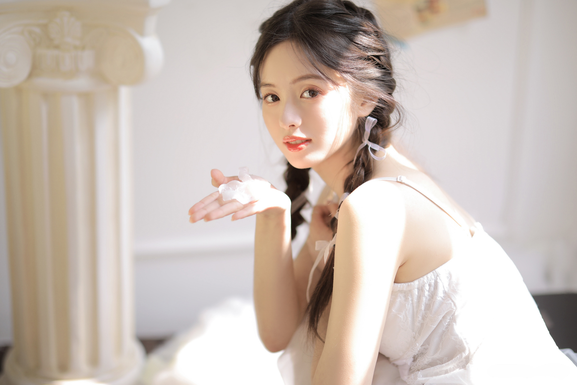 snh48-张茜 六月你好, 希望这个夏天 有惊喜,有心动, 有偏爱,有例外.