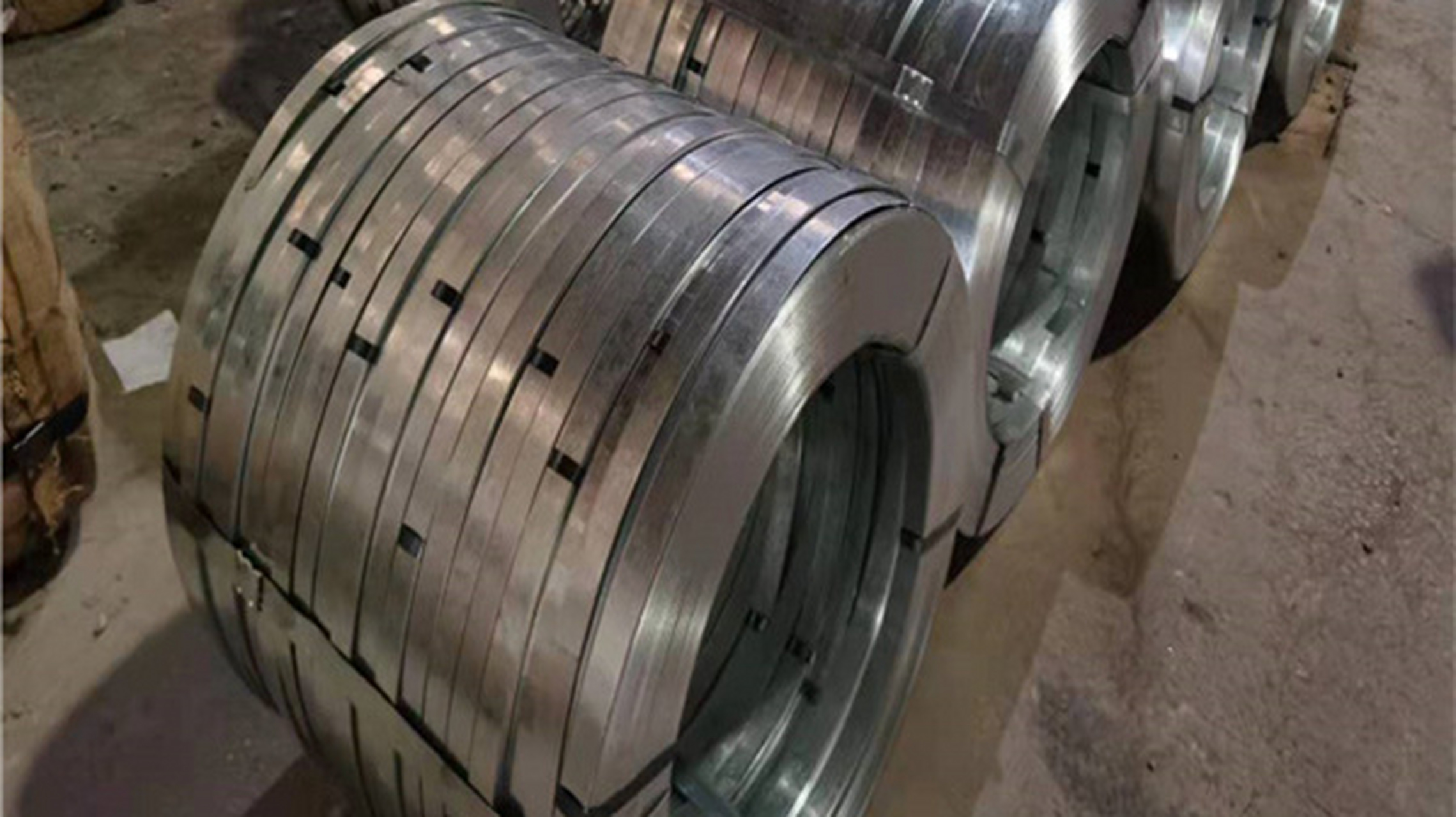 打包带,烤蓝铁皮打包钢带定制厂,铁皮打包带定制哪家好,打包带定制