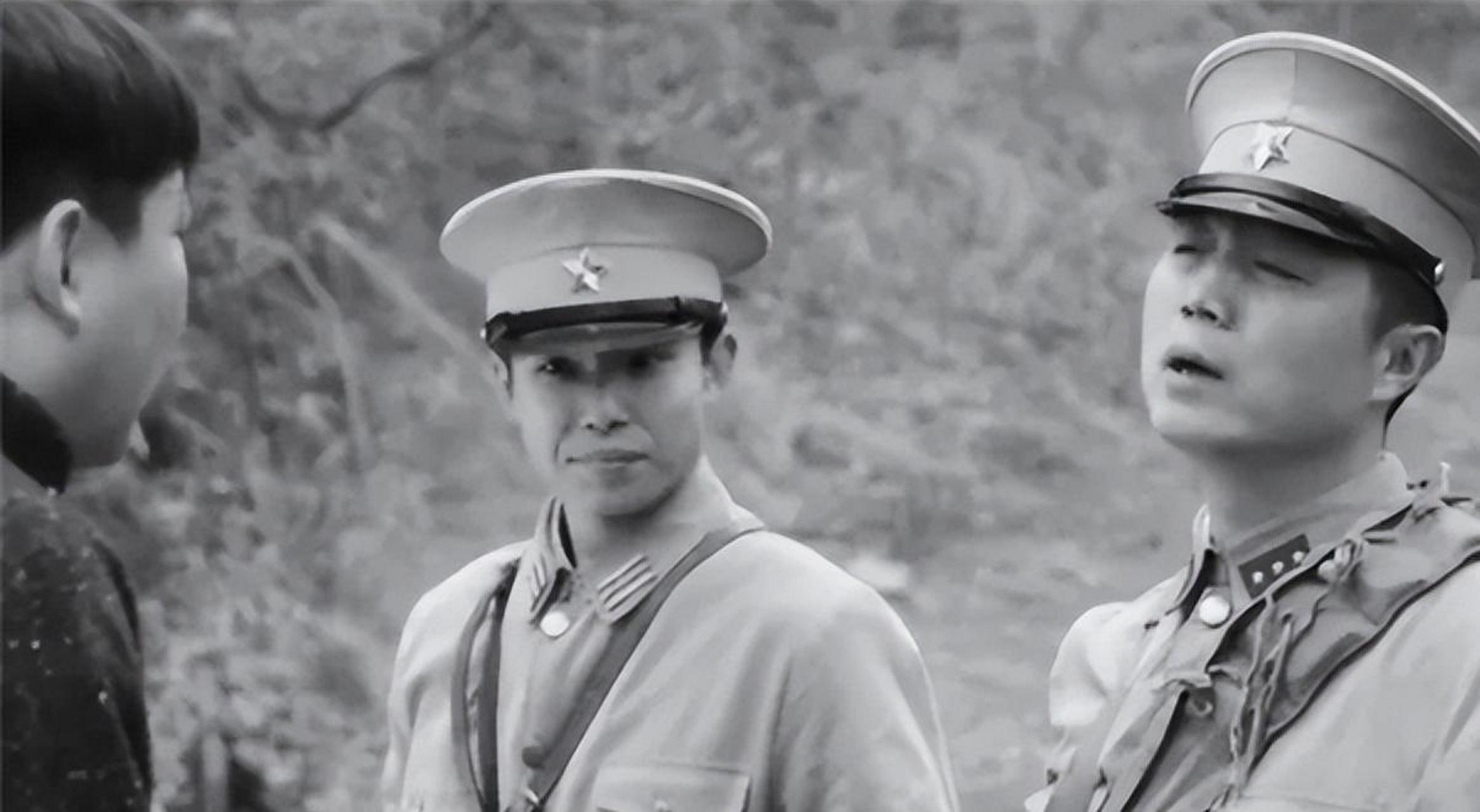 "  王启华吓得浑身发抖, 只好装作没听见,加快了脚步.