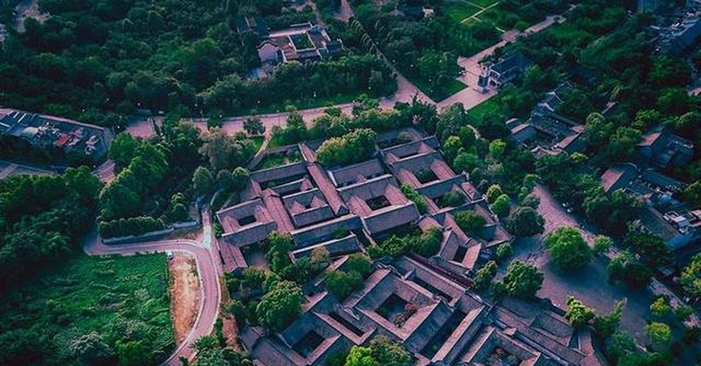 安仁古镇位于四川省成都市,始建于唐朝,现在能看到的古镇样貌多数为